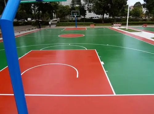上饶球场地面翻新,裂缝修重要性